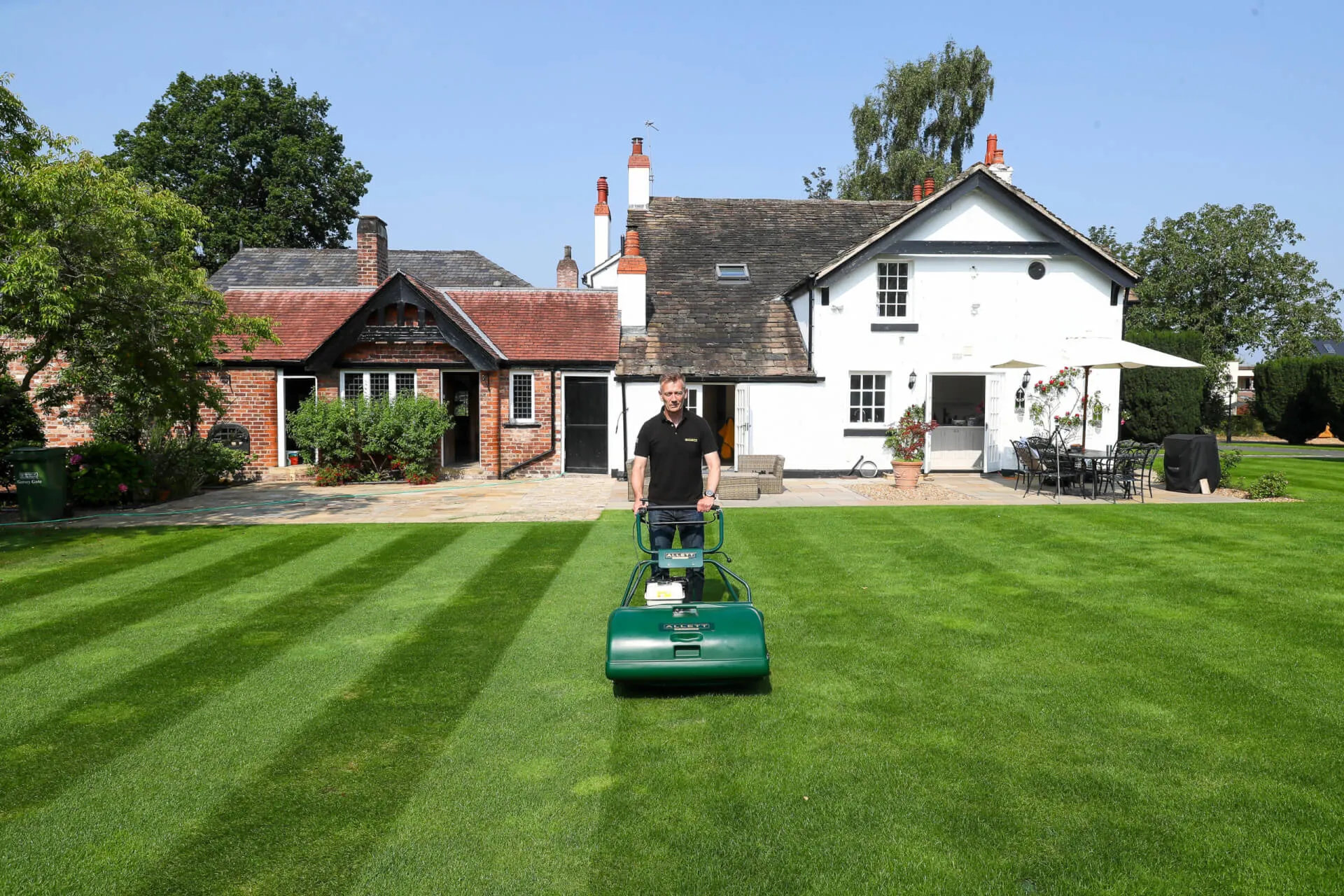 Allett Buckingham 24H Petrol Cylinder Mower